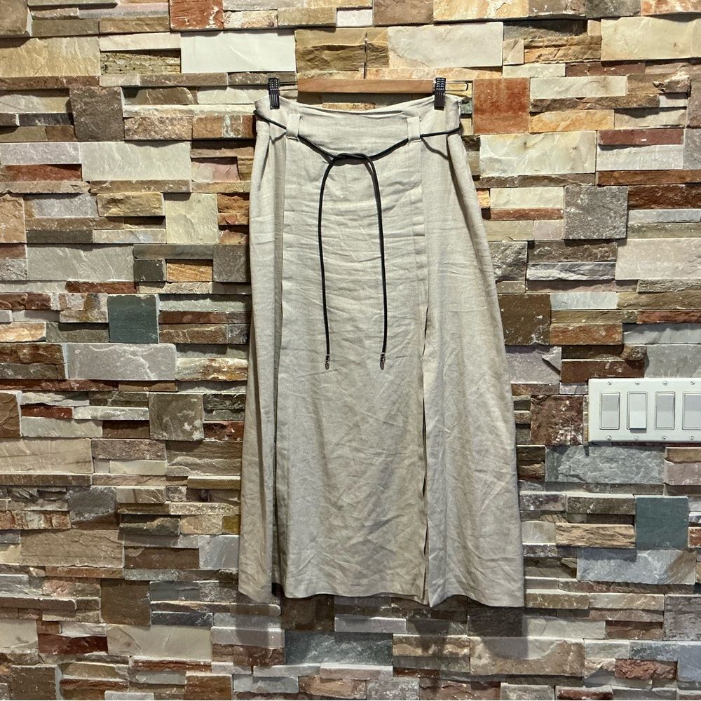 ZARA Elegant Beige Skirt with Black Accents